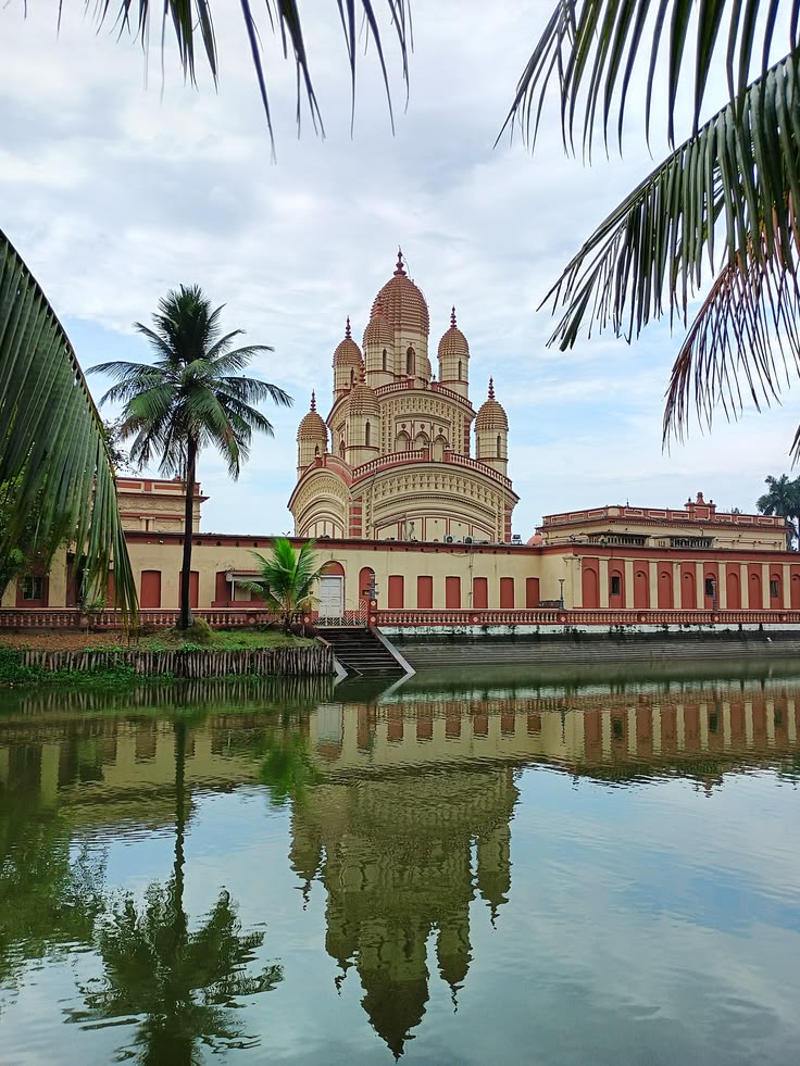 Places to Visit in West Bengal - Dakshineswar & Belur Math in Kolkata
